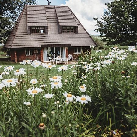 Valley Lakes Chalets Underberg Exterior foto